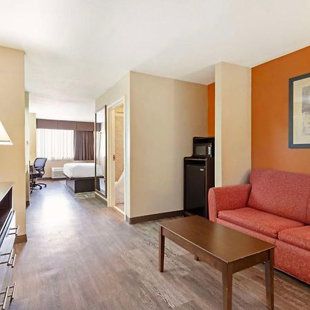 Best Western Inn & Suites New Braunfels Εξωτερικό φωτογραφία