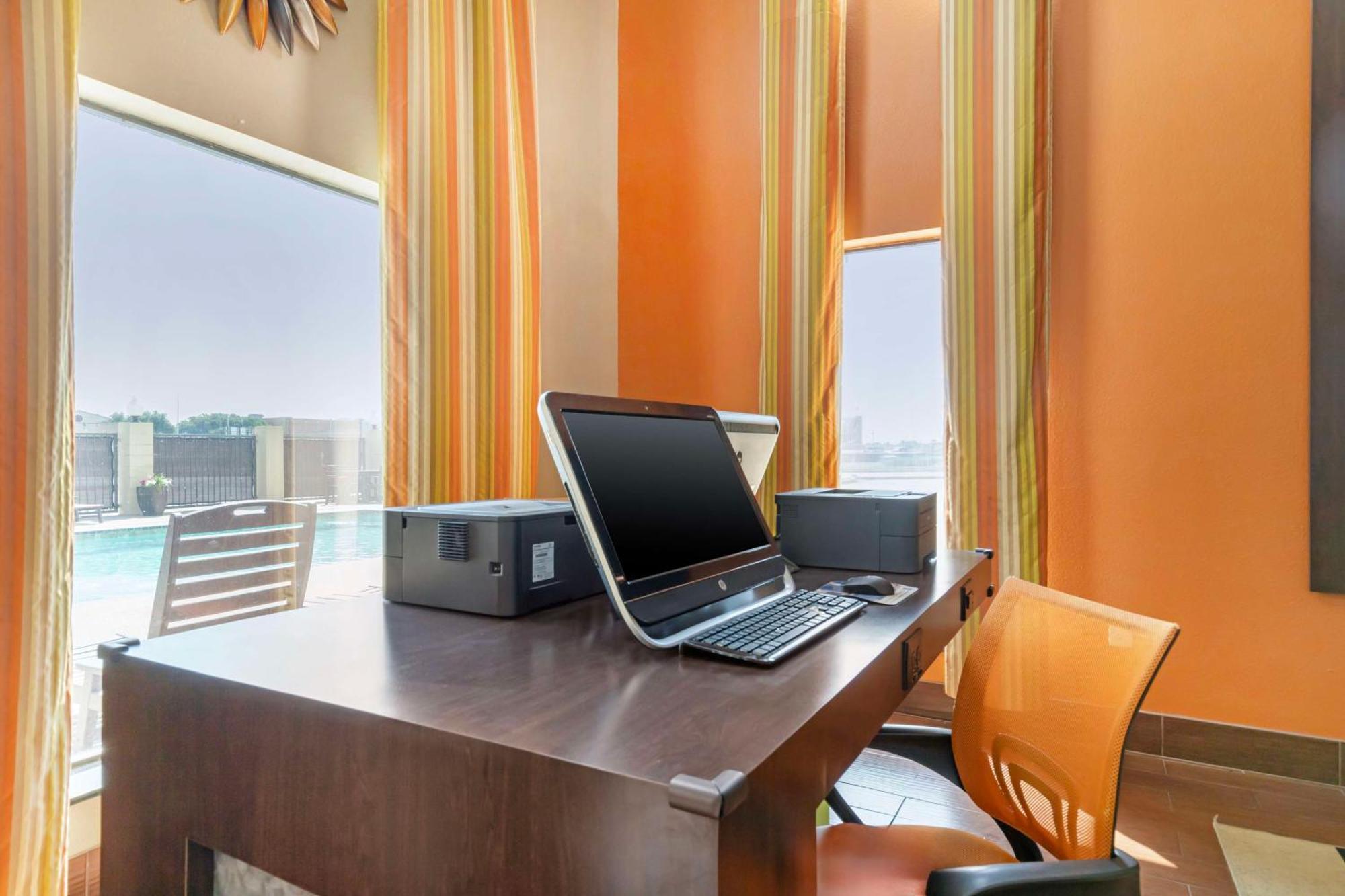 Best Western Inn & Suites New Braunfels Εξωτερικό φωτογραφία
