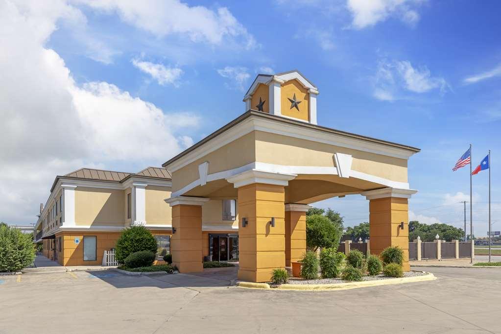 Best Western Inn & Suites New Braunfels Εξωτερικό φωτογραφία